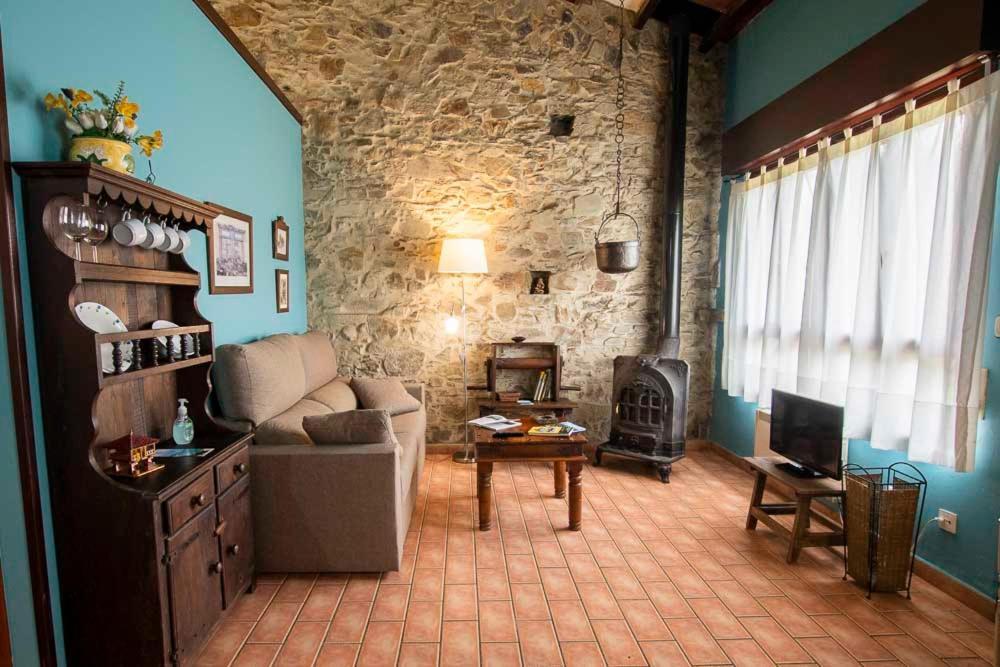 Apartamentos El Cueto Oviñana Екстериор снимка