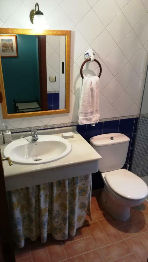 Apartamentos El Cueto Oviñana Екстериор снимка