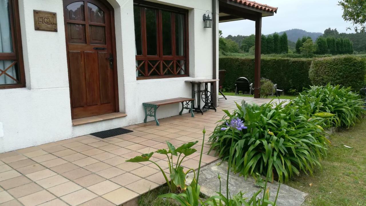 Apartamentos El Cueto Oviñana Екстериор снимка
